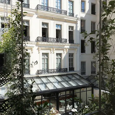 Les Jardins Du Faubourg & By Shiseido 5*