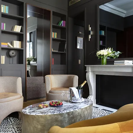 Les Jardins Du Faubourg & By Shiseido Parijs