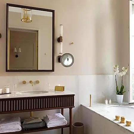 Hotell Les Jardins Du Faubourg & By Shiseido