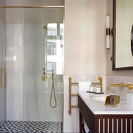 Hotell Les Jardins Du Faubourg & By Shiseido Paris