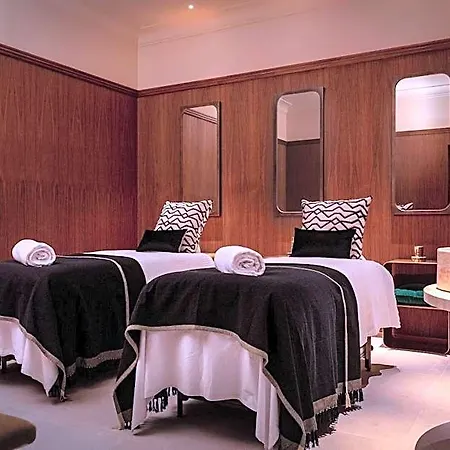 מלון Les Jardins Du Faubourg & By Shiseido 5*