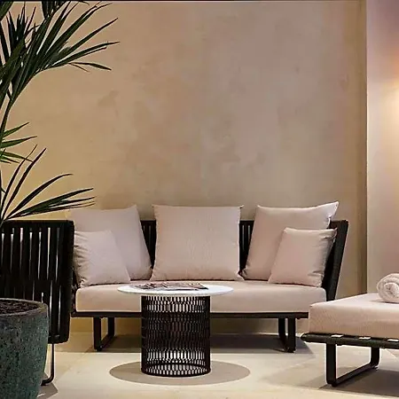 Hotell Les Jardins Du Faubourg & By Shiseido