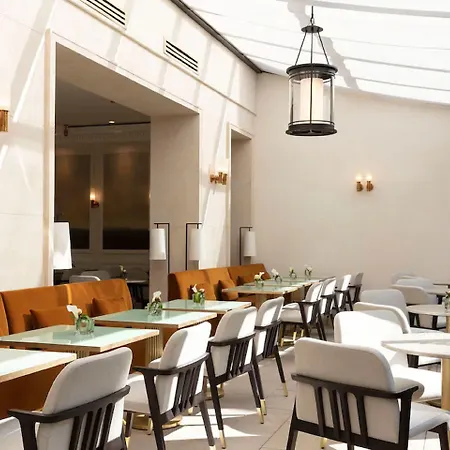 Hotell Les Jardins Du Faubourg & By Shiseido 5*