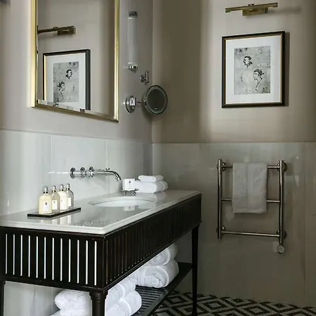 Les Jardins Du Faubourg & By Shiseido ホテル パリ