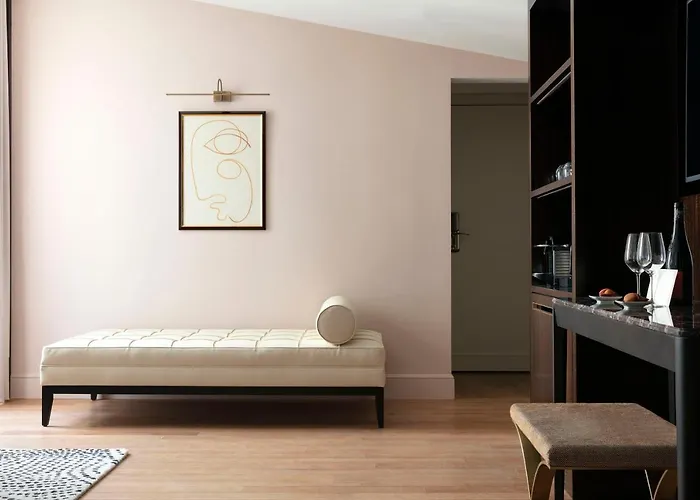 Les Jardins Du Faubourg & By Shiseido Parijs