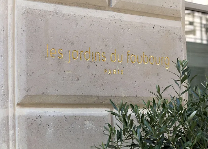 Les Jardins Du Faubourg & By Shiseido Parijs
