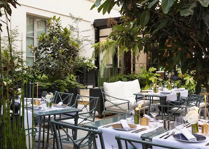 Les Jardins Du Faubourg & By Shiseido Parijs