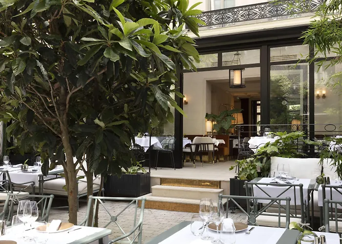 Les Jardins Du Faubourg & By Shiseido