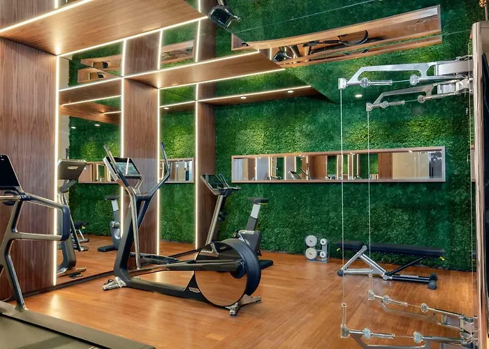 Les Jardins Du Faubourg & By Shiseido Hotel 5*