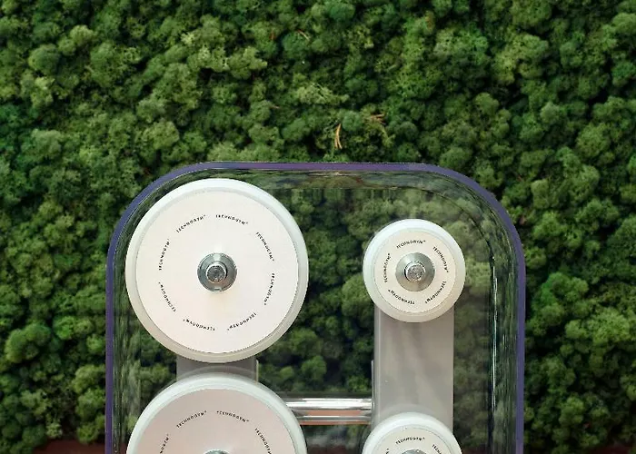 Les Jardins Du Faubourg & By Shiseido Parijs