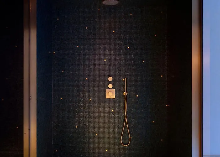 Les Jardins Du Faubourg & By Shiseido Parijs