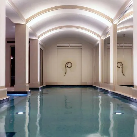 Les Jardins Du Faubourg & By Shiseido 5* Paris
