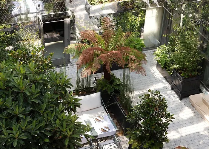 Les Jardins Du Faubourg & By Shiseido 5*